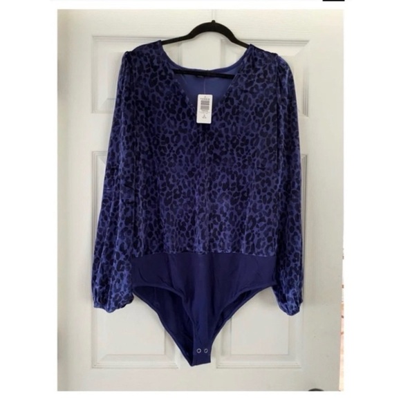 TORRID Blue Velvet Animal Print Bodysuit - Picture 5 of 8